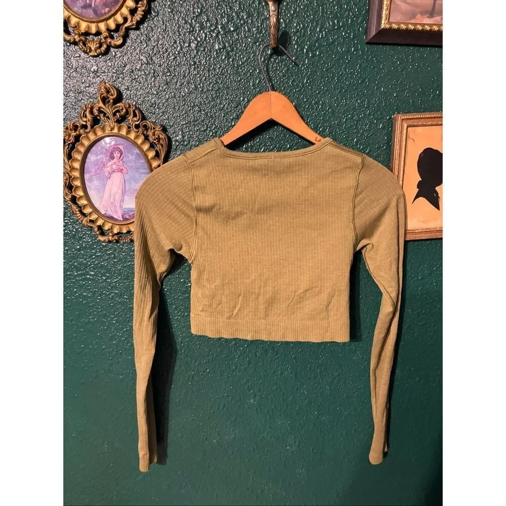 Lululemon Green Ribbed Ebb To Street Cropped Long Sleeve Sz 4 Padded